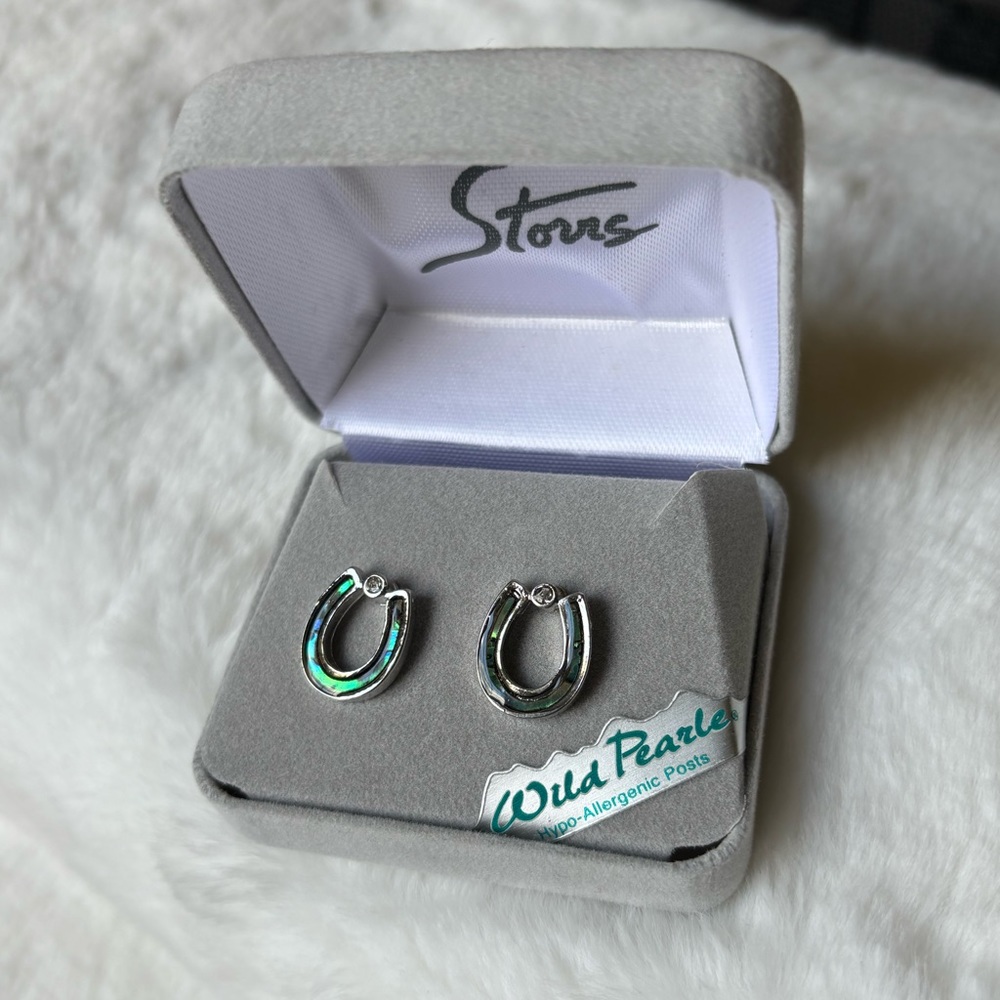 Storrs horseshoe earrings, NWOT